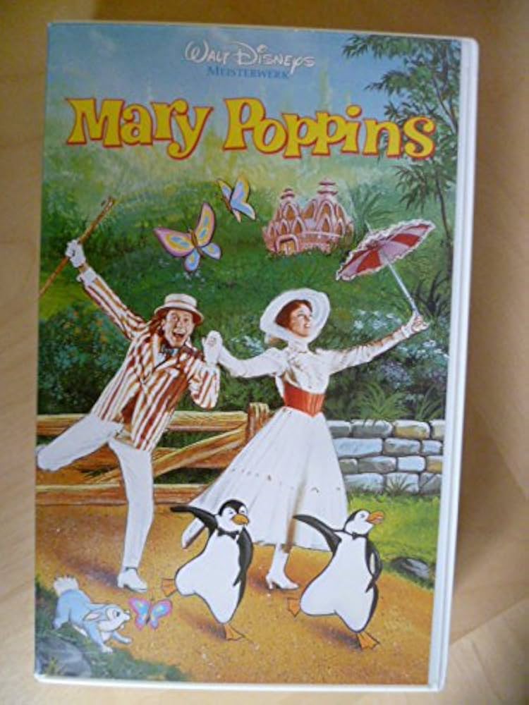 Amazon.com: Mary Poppins [VHS] : Julie Andrews, Dick Van